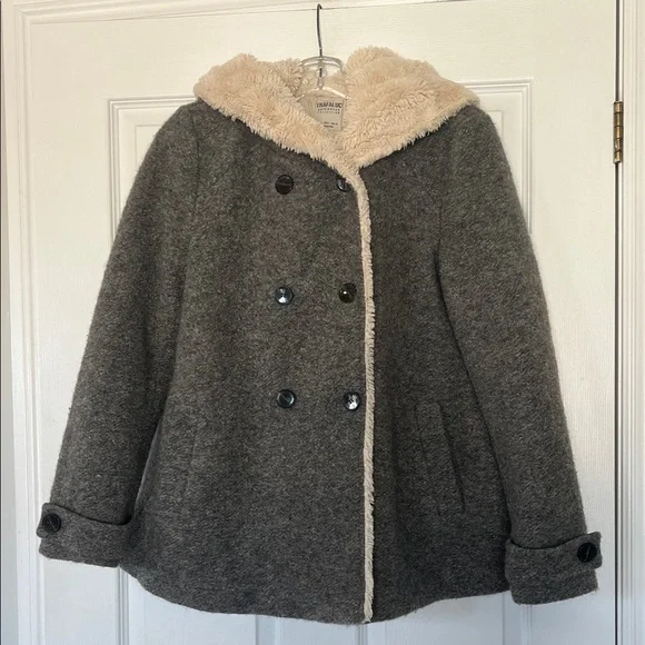 4/$20 Zara Gray Pea Coat with Cream Lining - Picture 1 of 7